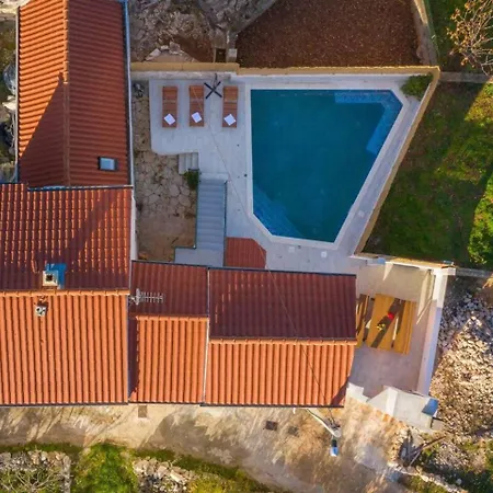 Vila Danica Villa *